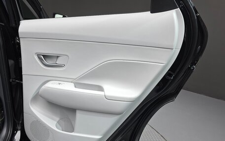 Hyundai Kona, 2023 год, 2 430 000 рублей, 12 фотография