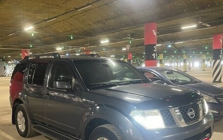 Nissan Pathfinder, 2007 год, 1 050 000 рублей, 1 фотография