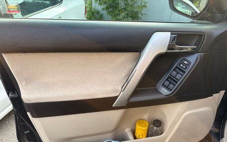 Toyota Land Cruiser Prado 150 рестайлинг 2, 2010 год, 2 300 000 рублей, 7 фотография