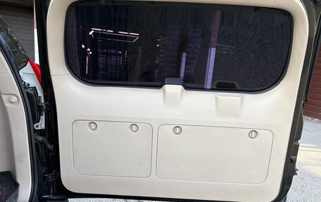 Toyota Land Cruiser Prado 150 рестайлинг 2, 2010 год, 2 300 000 рублей, 10 фотография