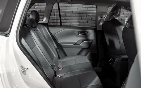 Toyota RAV4, 2025 год, 4 070 000 рублей, 21 фотография