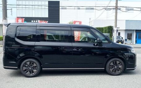 Honda Stepwgn, 2022 год, 2 160 520 рублей, 3 фотография