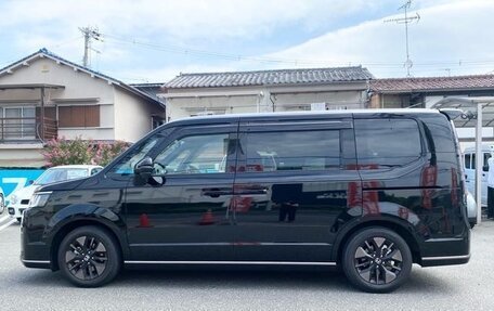 Honda Stepwgn, 2022 год, 2 160 520 рублей, 7 фотография