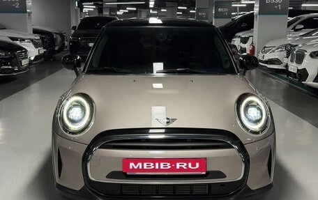 MINI Hatch, 2021 год, 1 720 000 рублей, 3 фотография