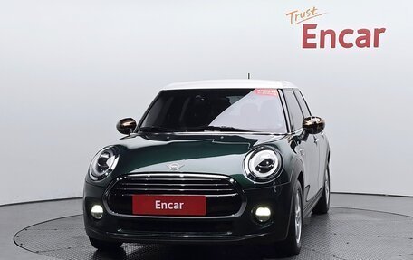 MINI Hatch, 2018 год, 1 400 000 рублей, 3 фотография