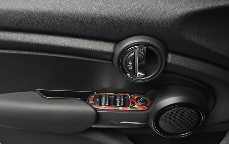 MINI Hatch, 2018 год, 1 400 000 рублей, 13 фотография