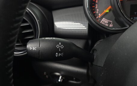 MINI Hatch, 2018 год, 1 400 000 рублей, 28 фотография