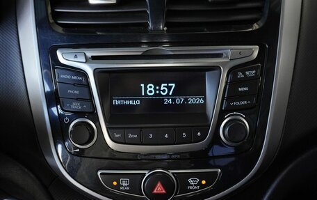 Hyundai Solaris II рестайлинг, 2015 год, 1 119 000 рублей, 13 фотография