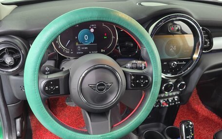 MINI Hatch, 2022 год, 1 700 000 рублей, 13 фотография