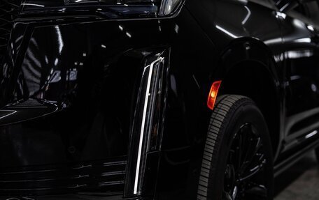 Cadillac Escalade V, 2024 год, 16 000 000 рублей, 2 фотография