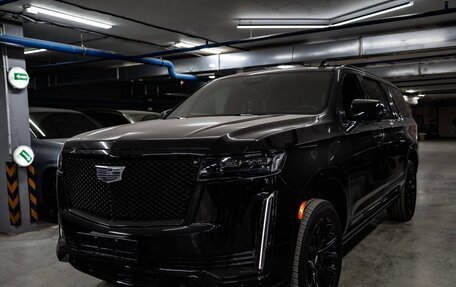 Cadillac Escalade V, 2024 год, 16 000 000 рублей, 3 фотография