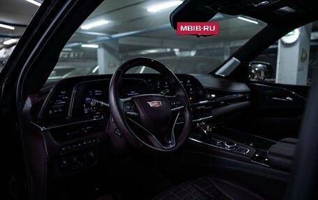 Cadillac Escalade V, 2024 год, 16 000 000 рублей, 17 фотография