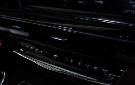 Cadillac Escalade V, 2024 год, 16 000 000 рублей, 37 фотография