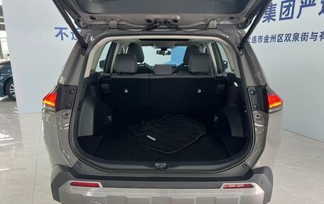 Toyota RAV4, 2025 год, 6 230 000 рублей, 7 фотография