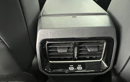 Toyota RAV4, 2025 год, 6 230 000 рублей, 21 фотография