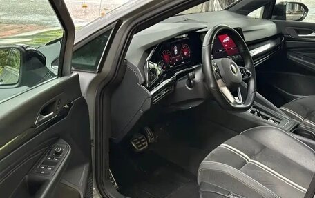 Volkswagen Golf VIII, 2023 год, 2 200 000 рублей, 6 фотография