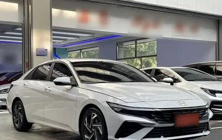 Hyundai Elantra, 2023 год, 1 330 777 рублей, 4 фотография