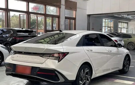 Hyundai Elantra, 2023 год, 1 330 777 рублей, 5 фотография