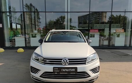 Volkswagen Touareg III, 2018 год, 3 780 000 рублей, 2 фотография
