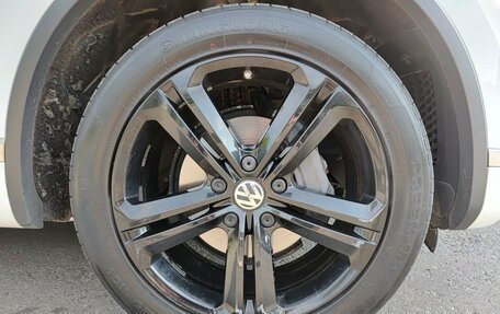 Volkswagen Touareg III, 2018 год, 3 780 000 рублей, 22 фотография