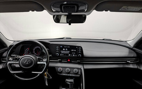 Hyundai Elantra, 2022 год, 2 055 000 рублей, 14 фотография