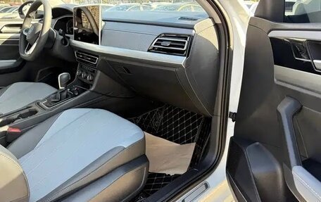 Volkswagen Lavida, 2024 год, 1 450 000 рублей, 15 фотография
