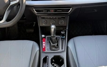 Volkswagen Lavida, 2024 год, 1 450 000 рублей, 11 фотография