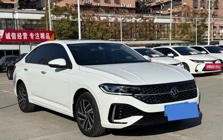 Volkswagen Lavida, 2024 год, 1 450 000 рублей, 2 фотография