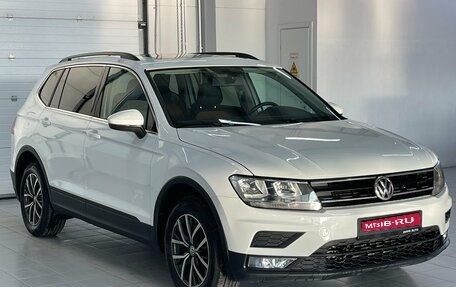 Volkswagen Tiguan II, 2019 год, 1 999 000 рублей, 1 фотография