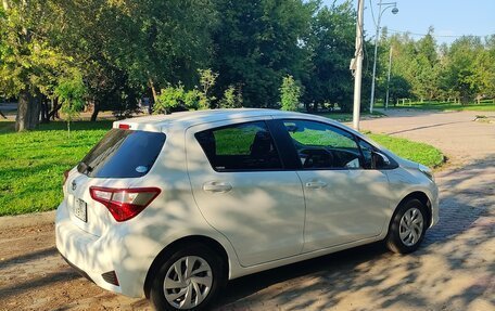 Toyota Vitz, 2019 год, 950 000 рублей, 8 фотография