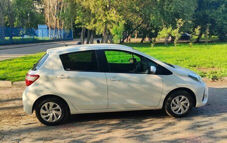 Toyota Vitz, 2019 год, 950 000 рублей, 10 фотография