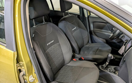 Renault Sandero II рестайлинг, 2016 год, 1 095 000 рублей, 23 фотография