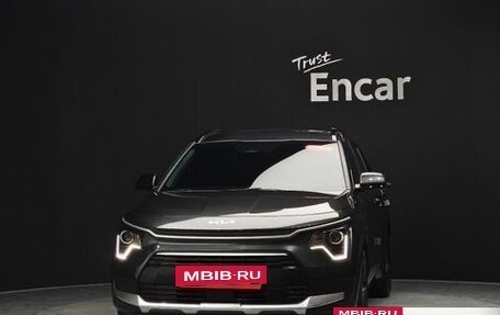 KIA Niro, 2022 год, 1 990 123 рублей, 2 фотография