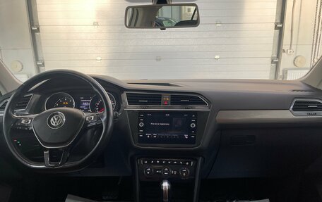 Volkswagen Tiguan II, 2019 год, 1 999 000 рублей, 10 фотография