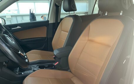 Volkswagen Tiguan II, 2019 год, 1 999 000 рублей, 14 фотография