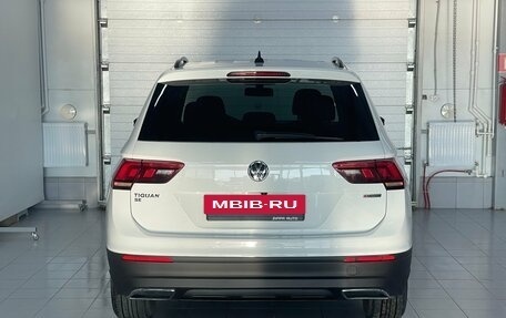 Volkswagen Tiguan II, 2019 год, 1 999 000 рублей, 5 фотография