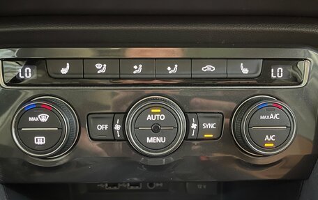 Volkswagen Tiguan II, 2019 год, 1 999 000 рублей, 20 фотография