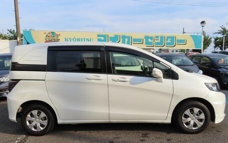 Honda Freed I, 2015 год, 654 000 рублей, 7 фотография
