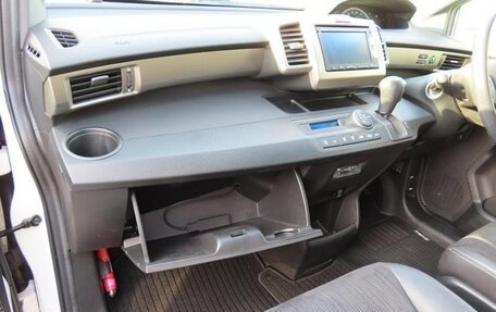 Honda Freed I, 2015 год, 654 000 рублей, 17 фотография