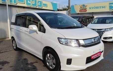 Honda Freed I, 2015 год, 654 000 рублей, 8 фотография