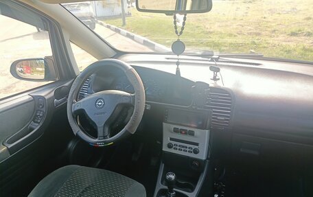 Opel Zafira A рестайлинг, 2003 год, 200 000 рублей, 3 фотография