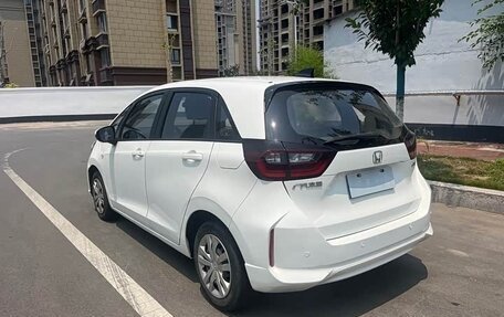 Honda Fit, 2023 год, 1 100 000 рублей, 4 фотография