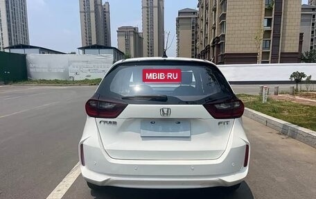 Honda Fit, 2023 год, 1 100 000 рублей, 5 фотография
