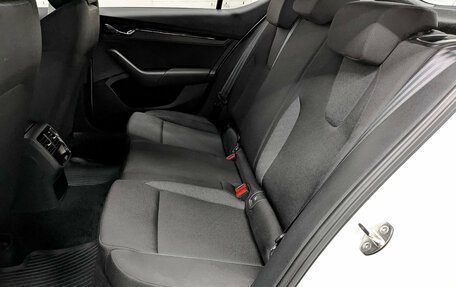 Skoda Octavia IV, 2021 год, 2 315 000 рублей, 18 фотография
