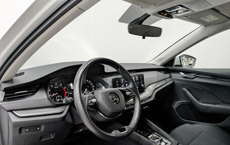 Skoda Octavia IV, 2021 год, 2 315 000 рублей, 15 фотография