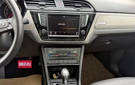 Volkswagen Touran III, 2022 год, 1 699 003 рублей, 15 фотография