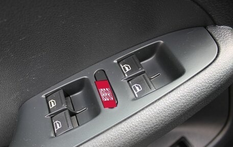 Volkswagen Jetta VI, 2013 год, 999 000 рублей, 9 фотография