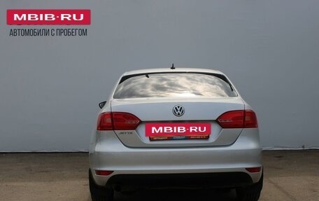 Volkswagen Jetta VI, 2013 год, 999 000 рублей, 6 фотография