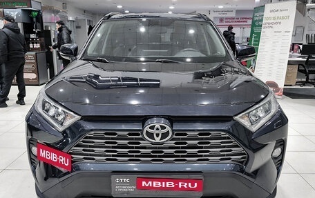 Toyota RAV4, 2020 год, 2 940 000 рублей, 2 фотография