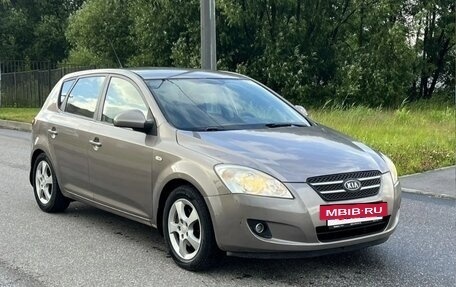 KIA cee'd I рестайлинг, 2008 год, 2 фотография